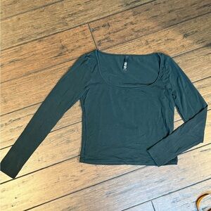 SKIMS Vintage Long Sleeve Scoop Neck top size L